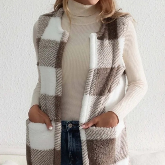 Ivy Sherpa Vest Coat - Tan - Picture 2 of 9